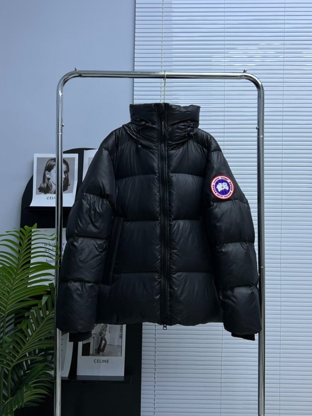 Canada Goose Men's Black Puffer Jacket with Hood